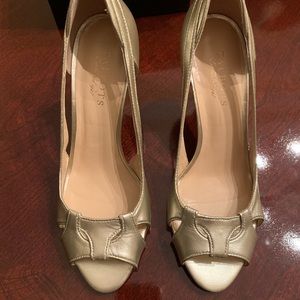 Talbots Leather Heels 7.5 Never Worn
